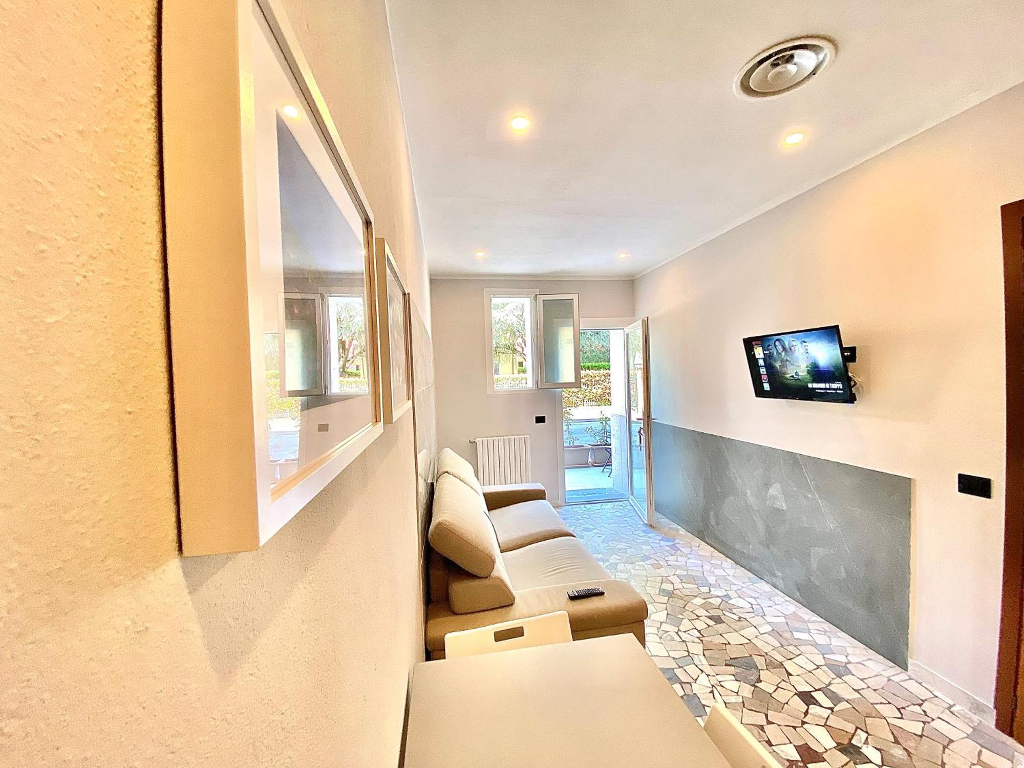 Apt Donati Home, Modernita E Comfort Con Parcheggio Gratuito Privato E Spazio Esterno Privato Cassano dʼAdda Exterior foto