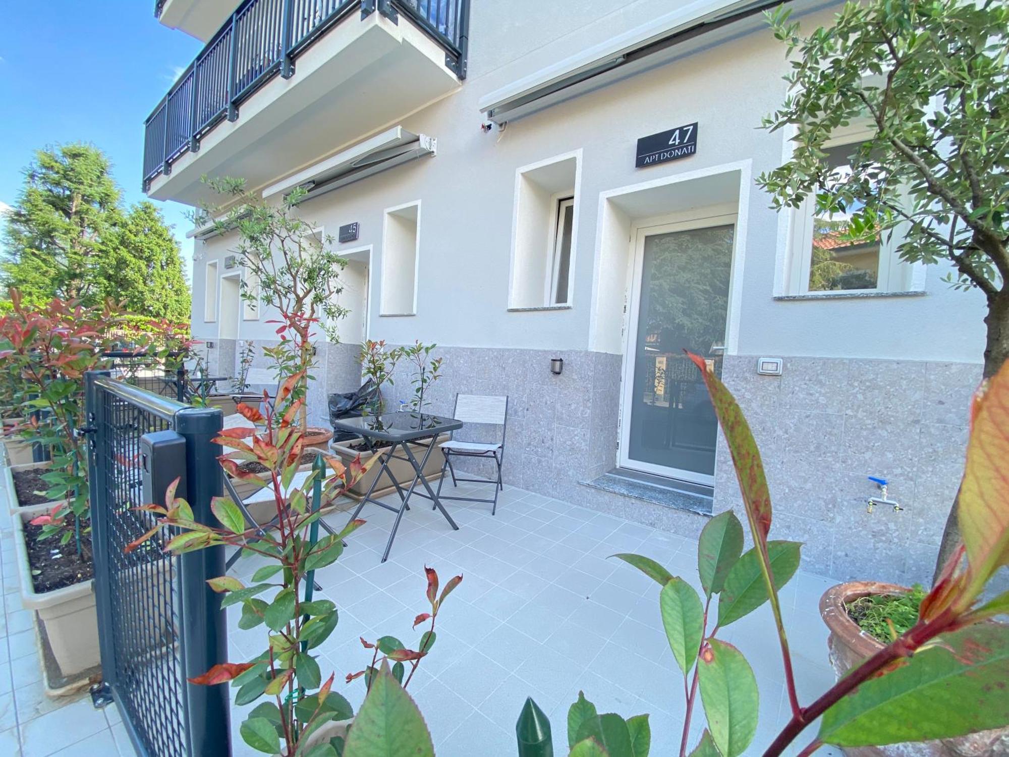 Apt Donati Home, Modernita E Comfort Con Parcheggio Gratuito Privato E Spazio Esterno Privato Cassano dʼAdda Exterior foto