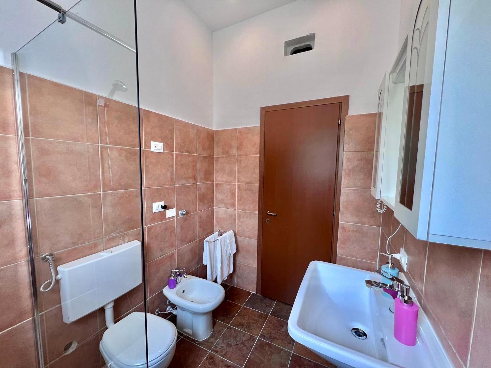 Apt Donati Home, Modernita E Comfort Con Parcheggio Gratuito Privato E Spazio Esterno Privato Cassano dʼAdda Exterior foto